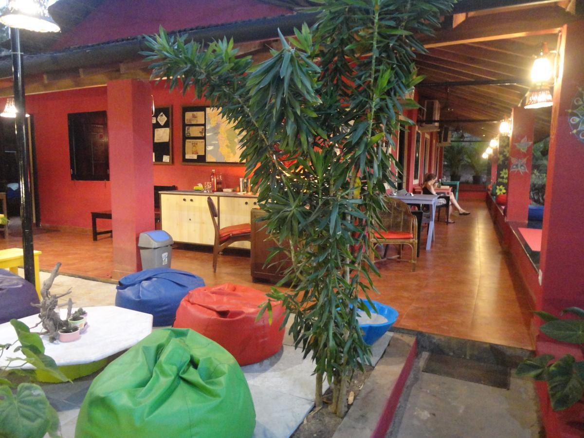 The Yuppi Hippi Female Hostel Anjuna Dış mekan fotoğraf